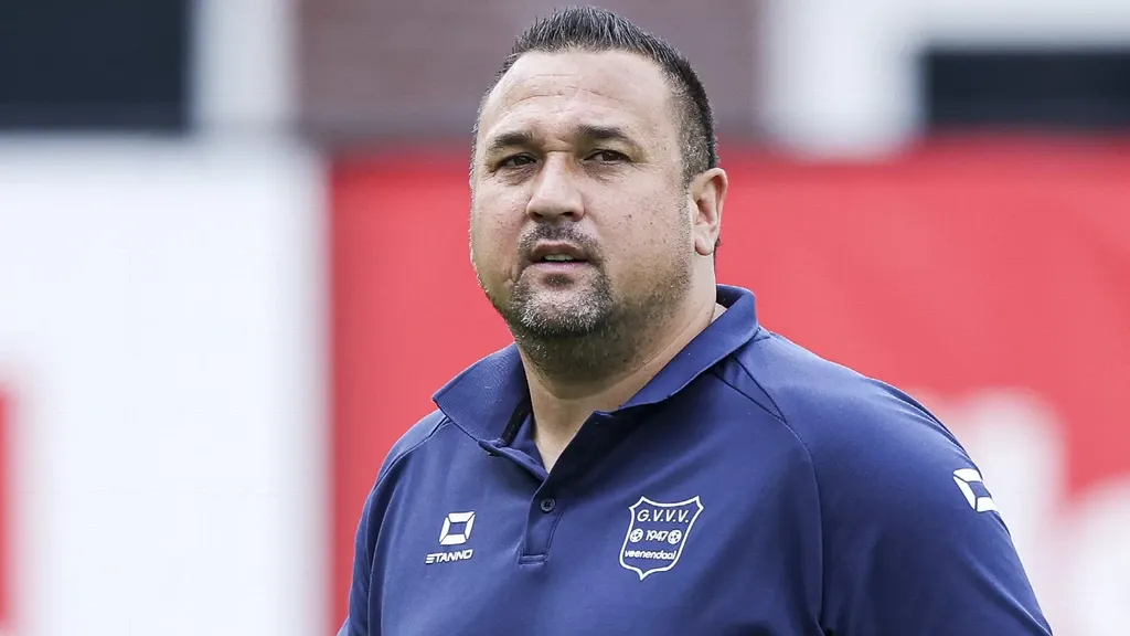 Ex‑pro Van Beukering handed 2.5‑year suspension after slap at amateur match — punishment looks severe