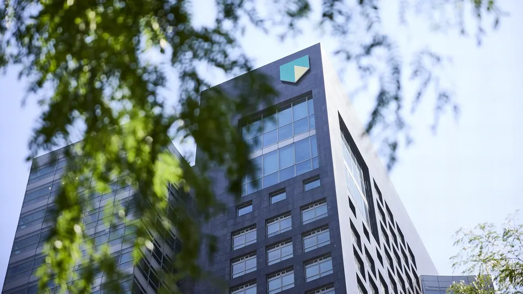 Dutch state trims its stake in ABN Amro a little further