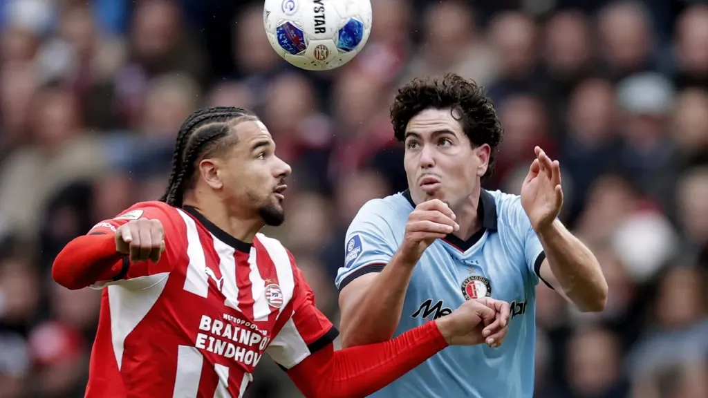 I watched: League leader Feyenoord repels PSV attack in gripping top match