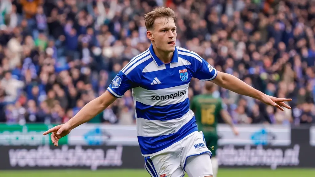 PEC closes a turbulent week with convincing 4-1 win over archrival Go Ahead in Zwolle