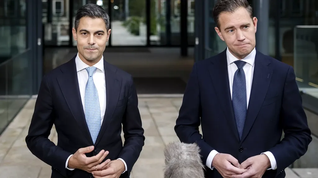 Dispute over box 3: coalition split on tackling paper gifts