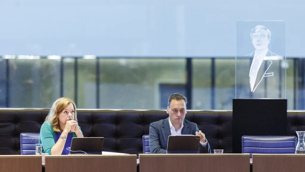 Brabant still 'provisionally' keeps revoking poultry farmers' permits after debate
