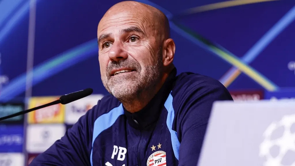 Bosz responds to Farioli's praise: 'I can only tip my hat to what he does'