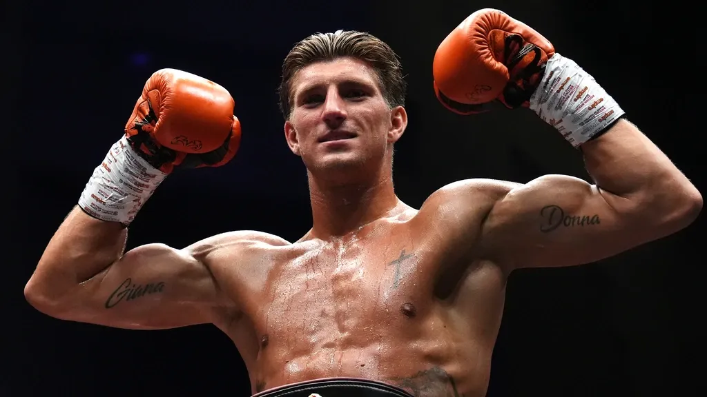 Our own boxer Gradus Kraus impresses again with one-minute knockout