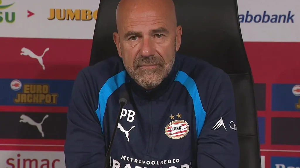 Bosz happy the Eredivisie resumes: 'I couldn't watch the internationals as a fan'