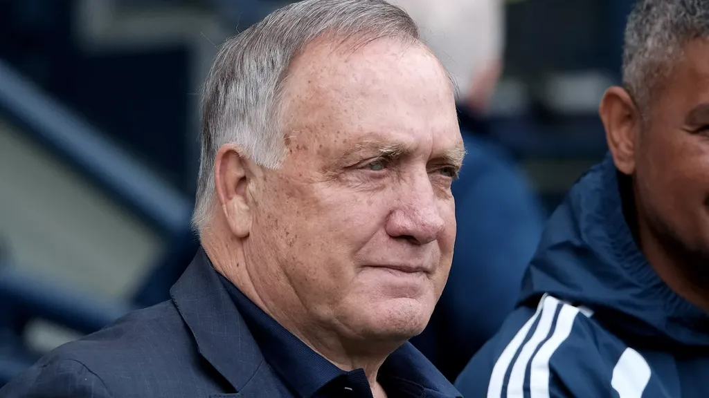 Coach Advocaat guides Curaçao into Nations League quarterfinals after draw with Trinidad and Tobago