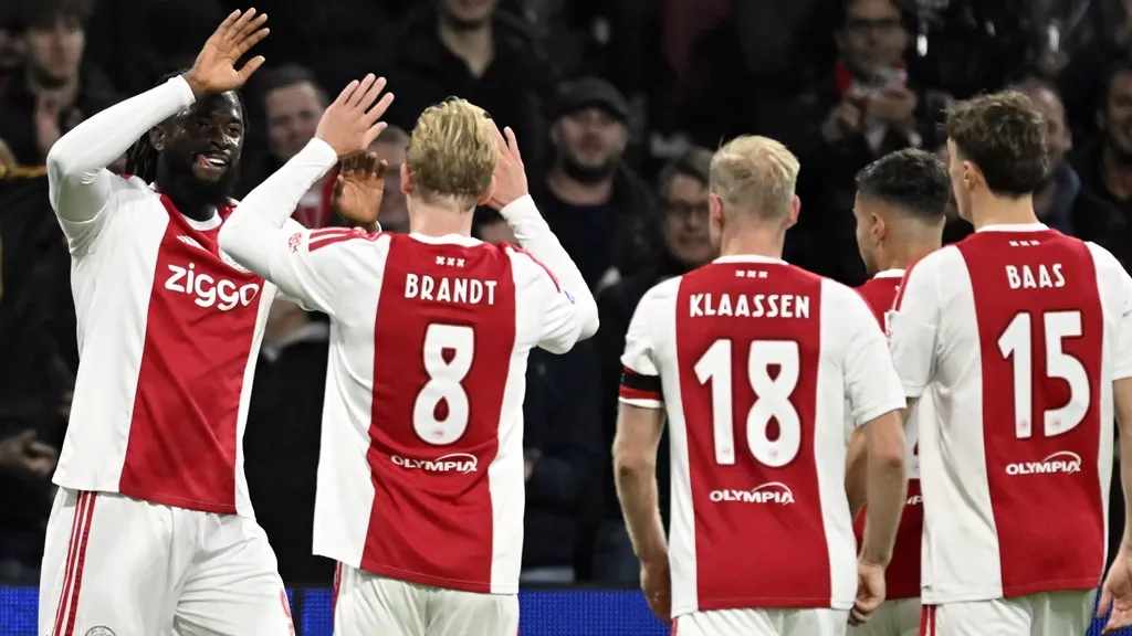 Ajax frees itself from the AZ curse thanks to early Arokodare strike