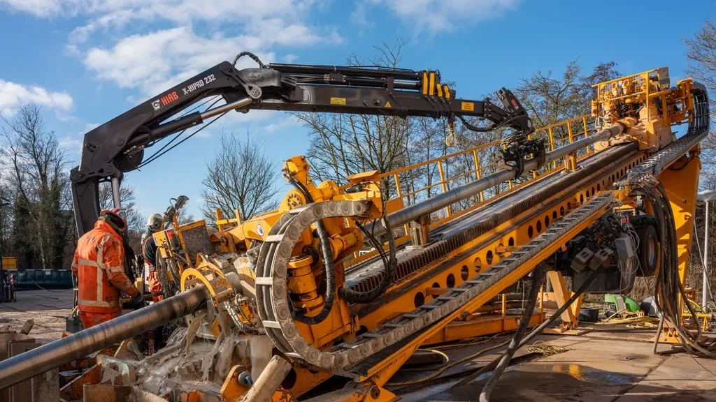 BAM buys specialist in transport pipelines and district heating for €504 million, strengthening Dutch energy capacity