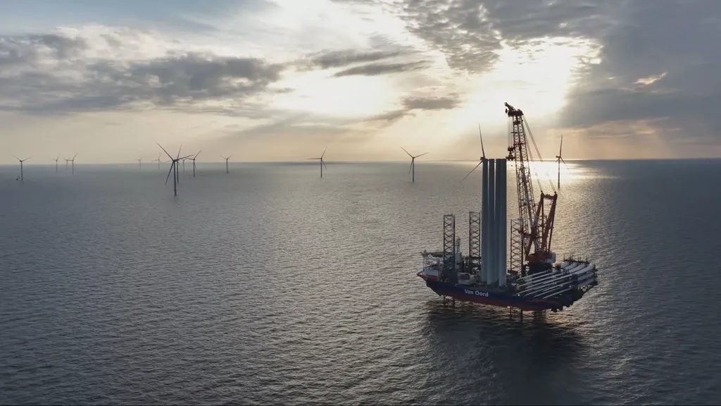 Cabinet rushes billions in subsidies and talks to avert further delays to offshore wind