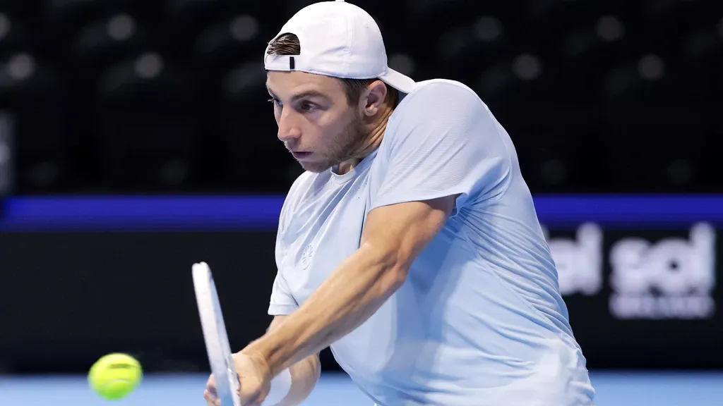Griekspoor builds on Brussels win with strong start in Vienna, now faces Zverev
