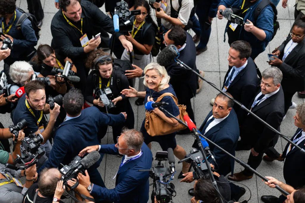 Centrist rivals in France bicker while extremes climb in the polls