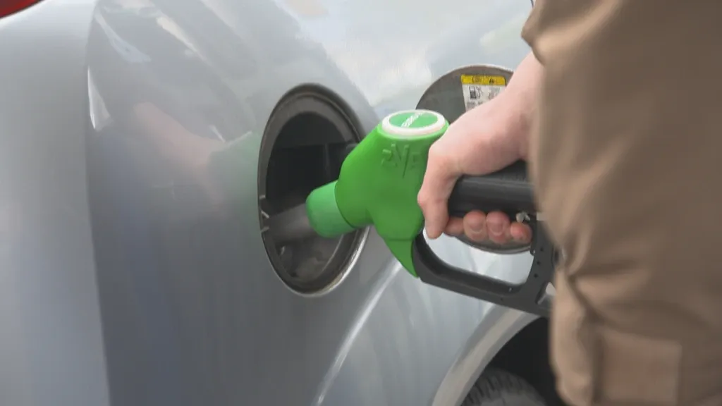 Major suppliers push petrol price to a new record tomorrow