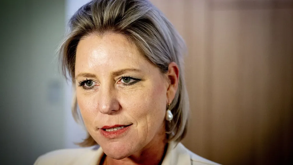 Minister Letschert rushes to decide on Ongehoord Nederland — broadcaster's end appears near