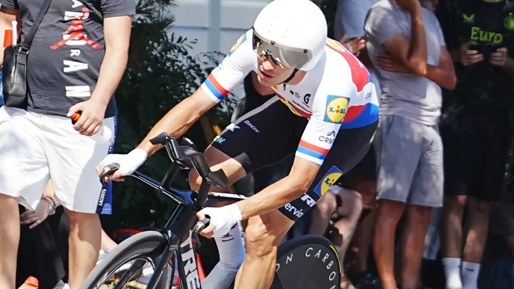 Vacek wins opening time trial at ZLM Tour, four Lidl-Trek riders in top five