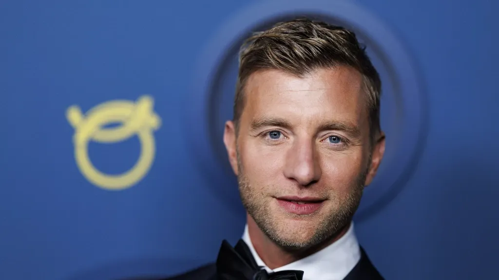 Dutch presenter Jan Versteegh wins the Televizier Ring