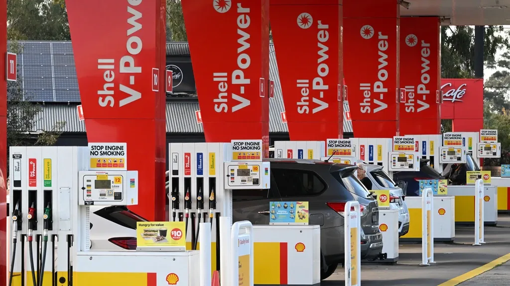 Shell Sells European Solar and Onshore Wind Parks to TotalEnergies