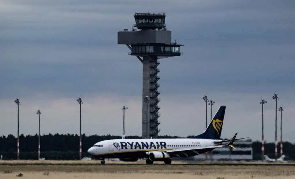 Ryanair accuses Air France and Lufthansa of trying to ground it with ownership complaint