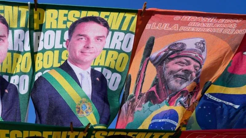 Bolsonaro maintains lead in Brazil's first-round presidential vote