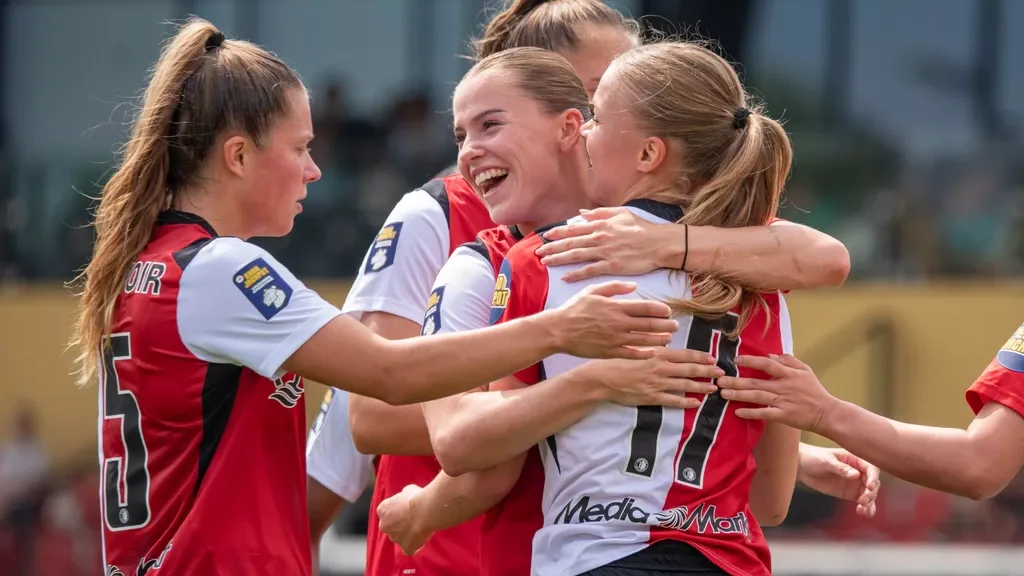 PSV and Feyenoord draw tough German opponents in Europa Cup; Ajax gets Malmö