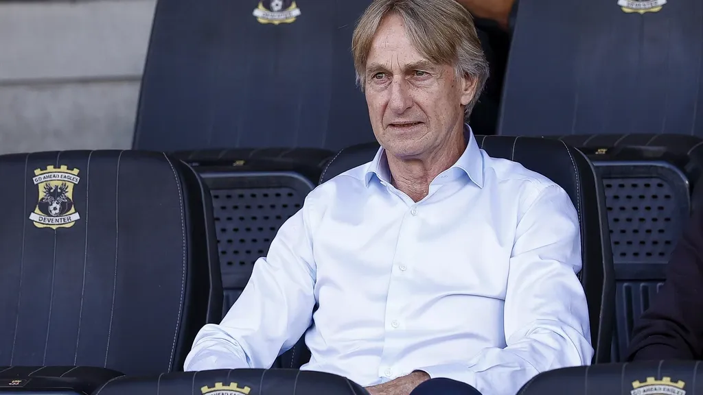 Adrie Koster (71) temporarily returns as Willem II head coach after Stegeman sacking