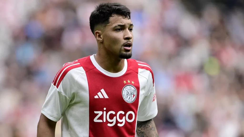 Most expensive Eredivisie signing still not convincing: 'I don't think Marcos Leonardo is an Ajax striker'