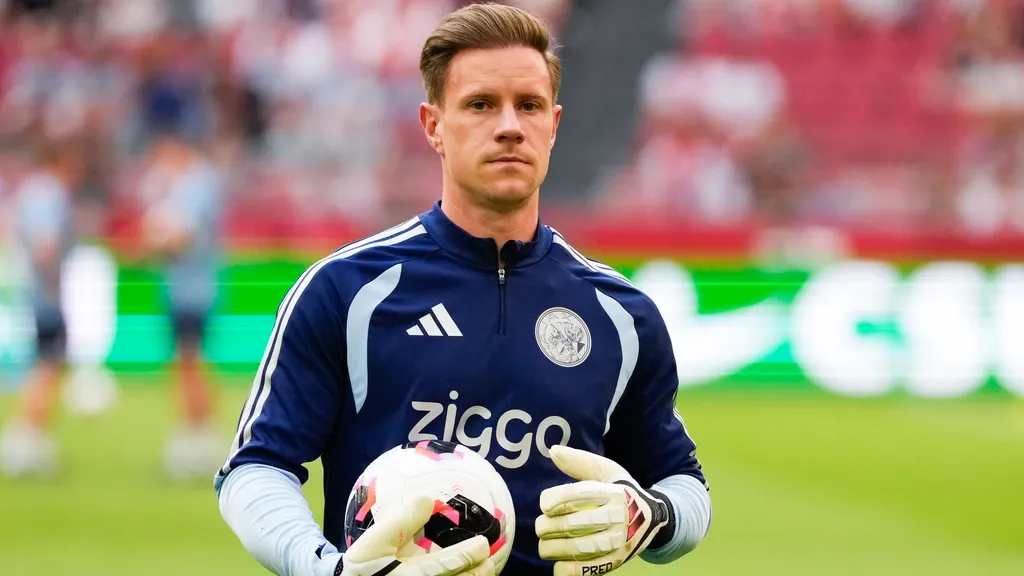 Fit Ter Stegen eager to prove himself at Ajax: 'I was ready yesterday too'