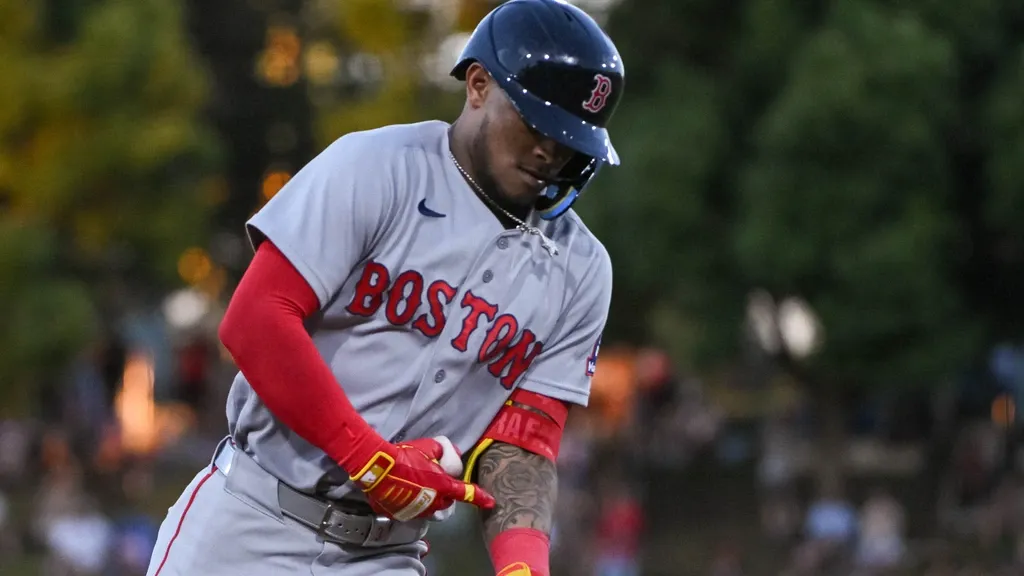 Rafaela shines with two homers as Red Sox down star-studded Dodgers