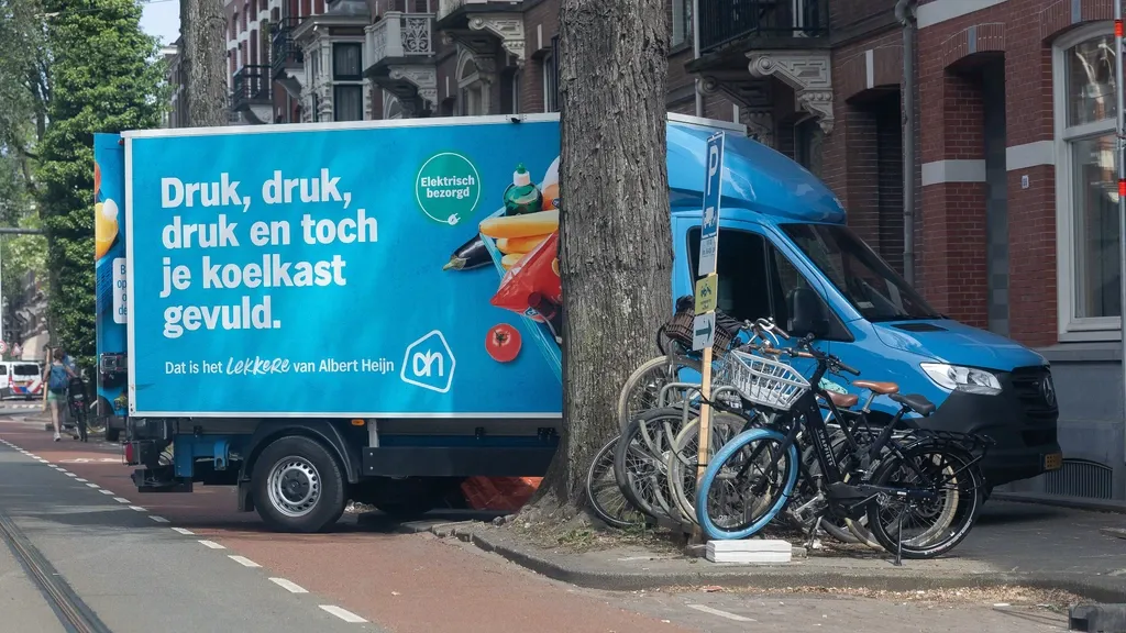Albert Heijn suspends deliveries for now — will customers switch en masse?
