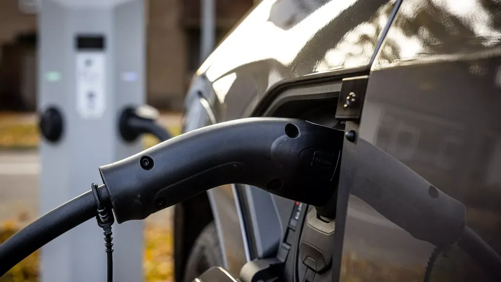Energy use during peak hours will become more expensive for everyone from 2029, off-peak cheaper
