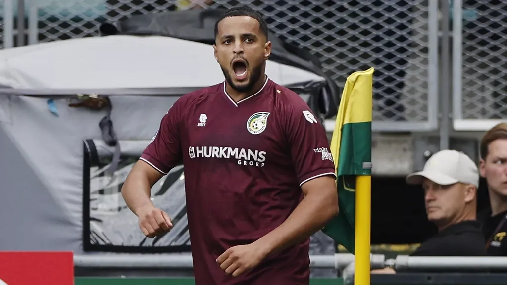 Ihattaren steals the show as Fortuna downorders a lacklustre ADO Den Haag