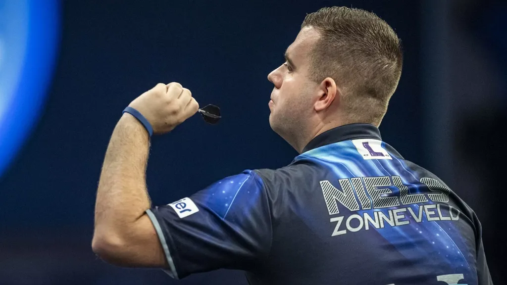 Darts player Zonneveld keeps surprising, reaches World Grand Prix quarter-finals