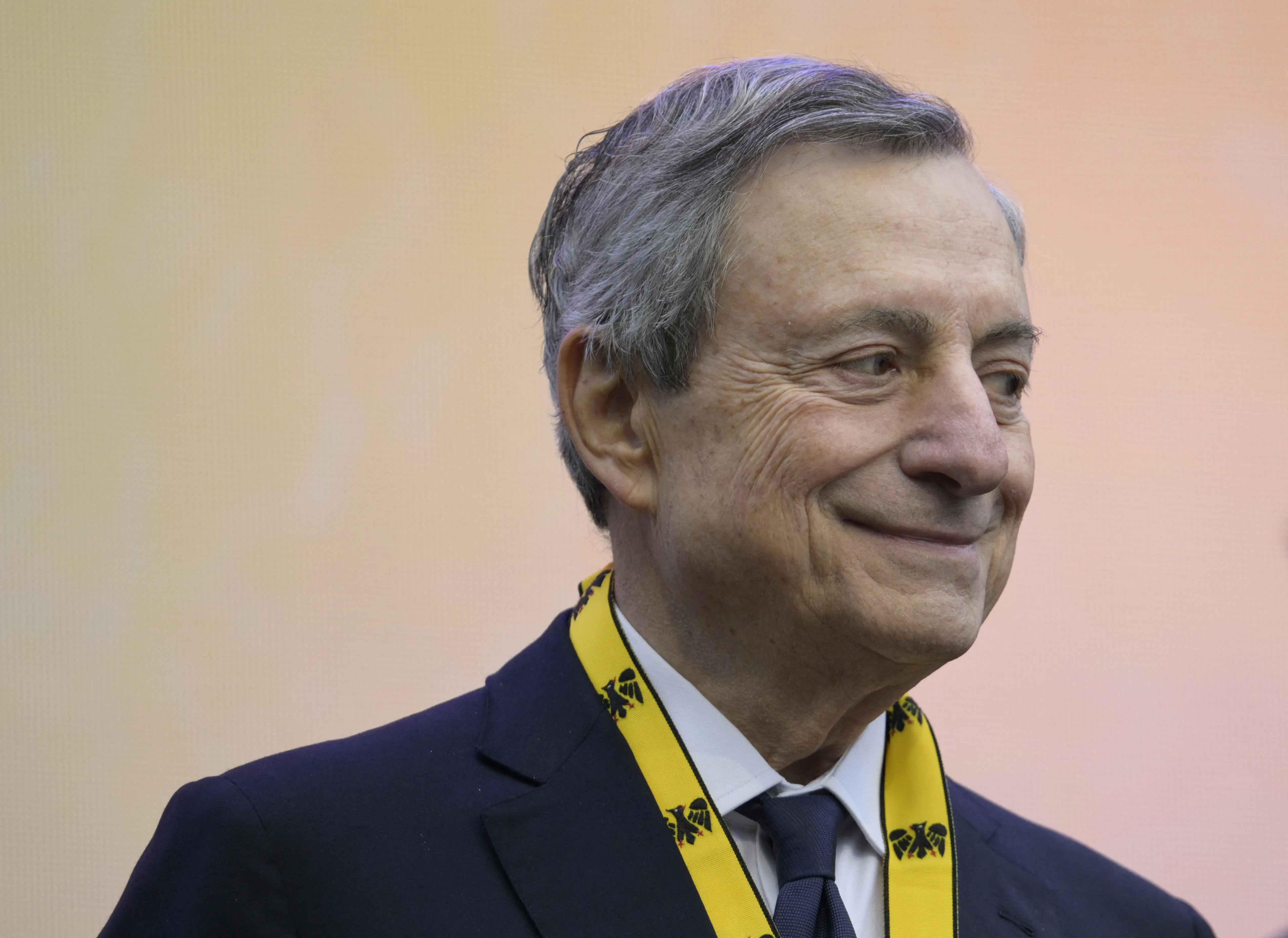 Mario Draghi at award ceremony