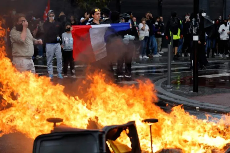 Political scientist Solonnikov: the EU has no money to solve the migrant problem
