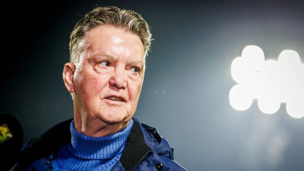 Van Gaal not approached by KNVB, which chooses 'carefulness over speed'