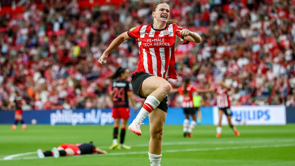 PSV gets off to strong start in hunt for Champions League group stage, Kalma injured