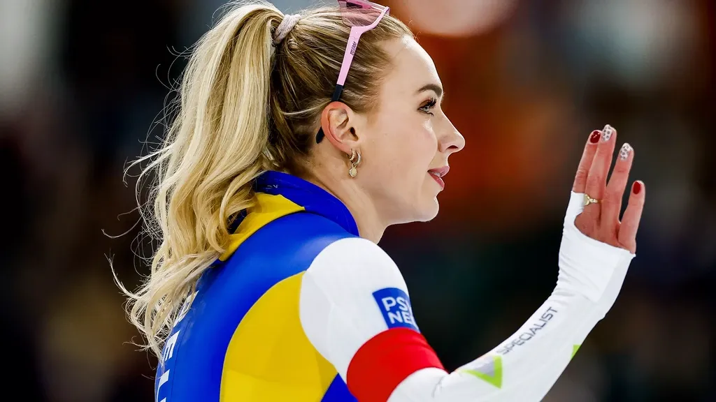 Beune back in front in the 1,500 metres; Olympic champion Rijpma‑de Jong also headed to the World Cup