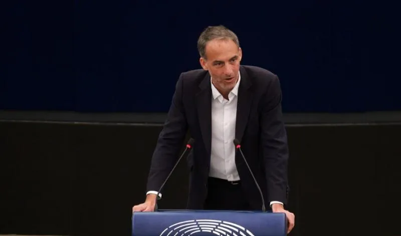 France’s Main Russia Critic from the Left Announces Run for President — But How Serious Is It?