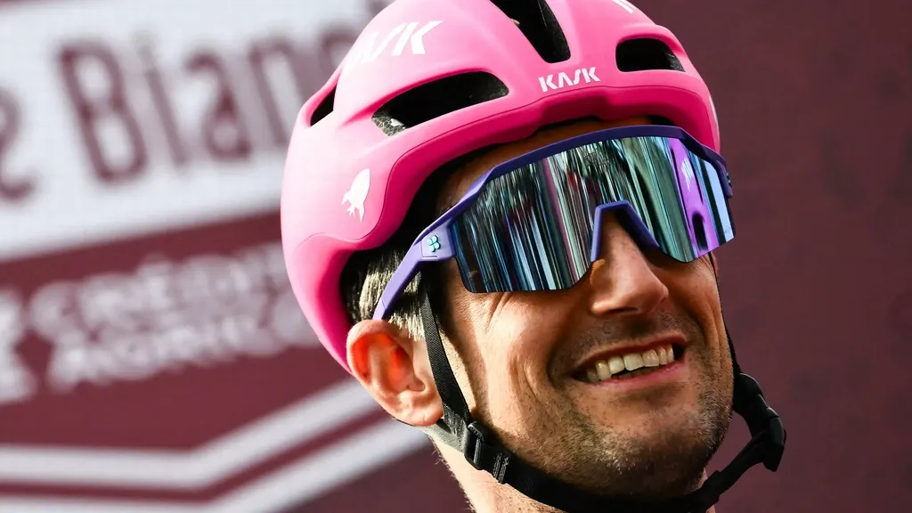 Poels (38) chosen as captain of Dutch EC squad, surrounded by plenty of young talent