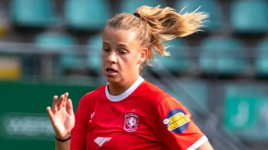 FC Twente women remain unbeaten in the Eredivisie after beating FC Utrecht