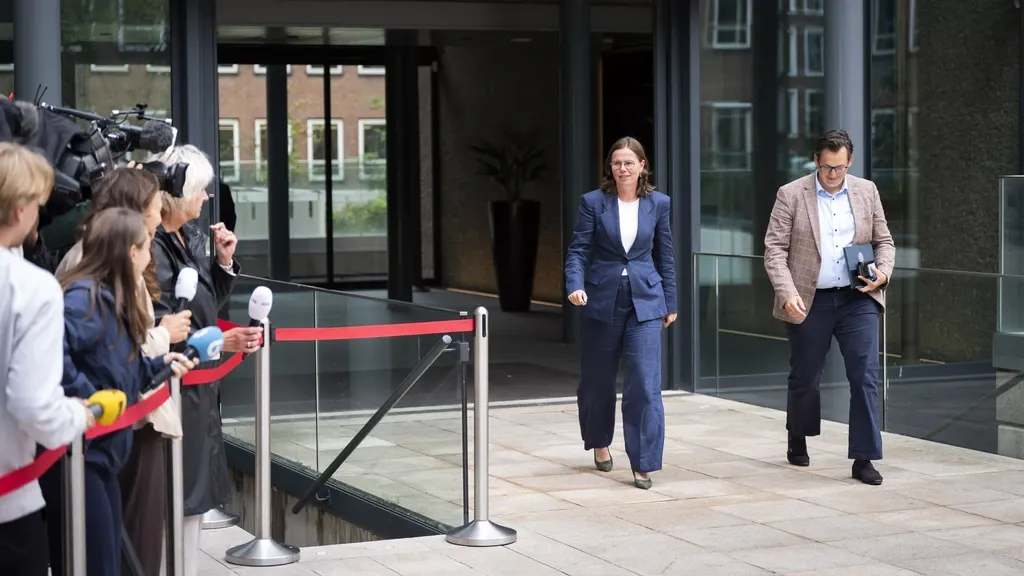 CU and 50Plus: cabinet need not choose between left and right